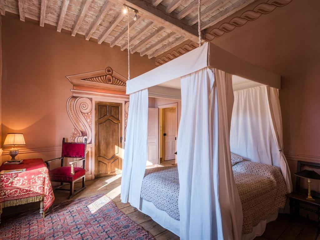 Chateau Des Marcilly Talaru Chalmazel-Jeansagniere Rom bilde